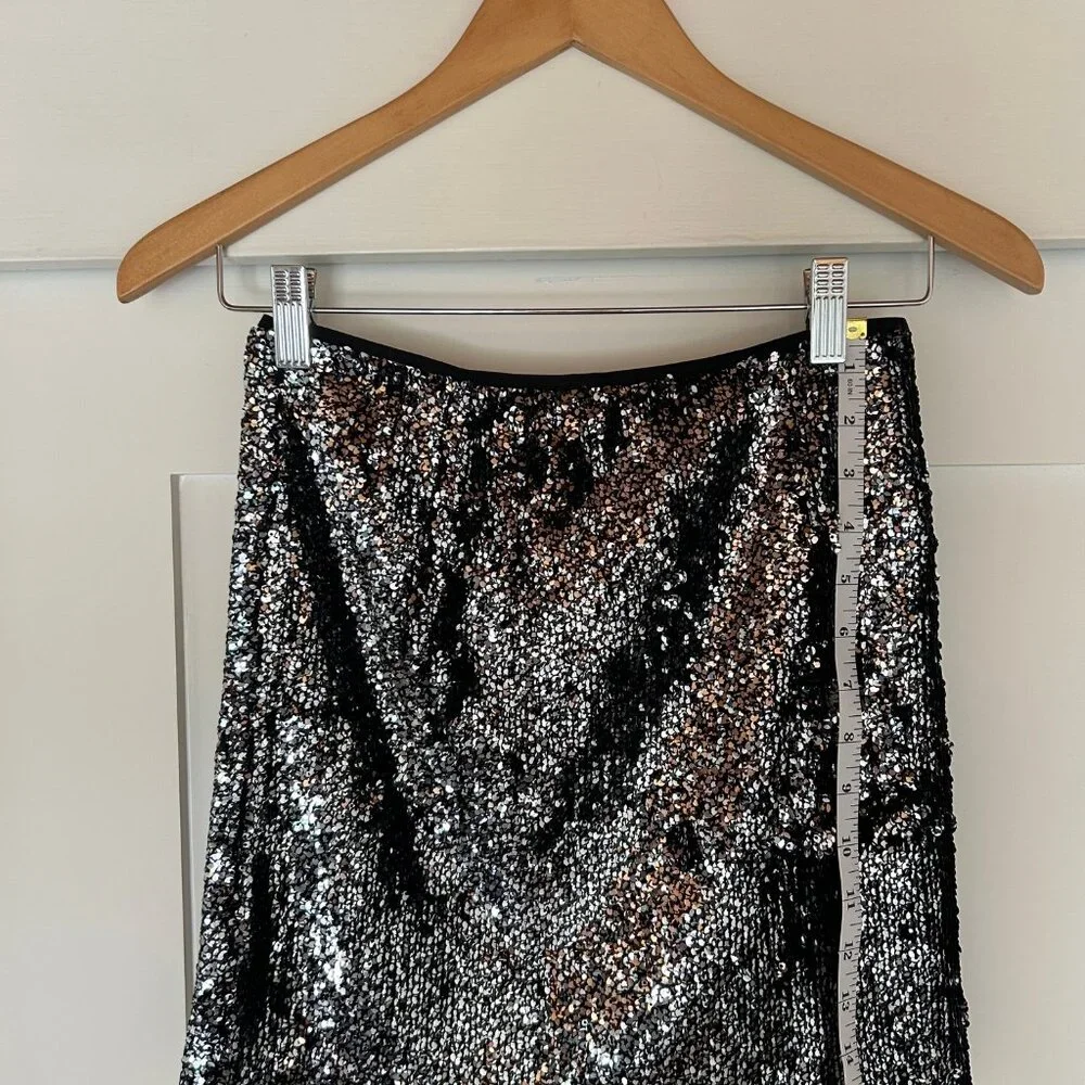 Sequined Mini Skirt - Black Silver